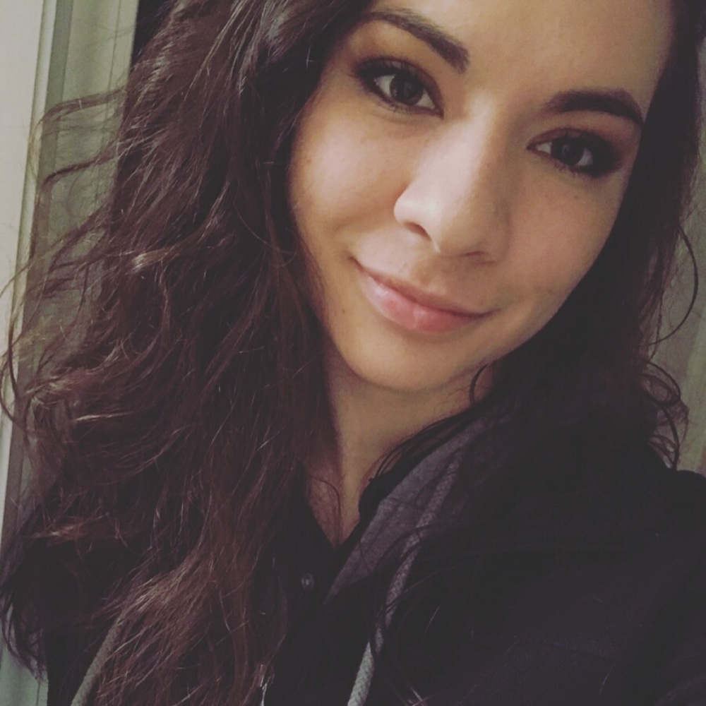 Meet your Posher, Siera